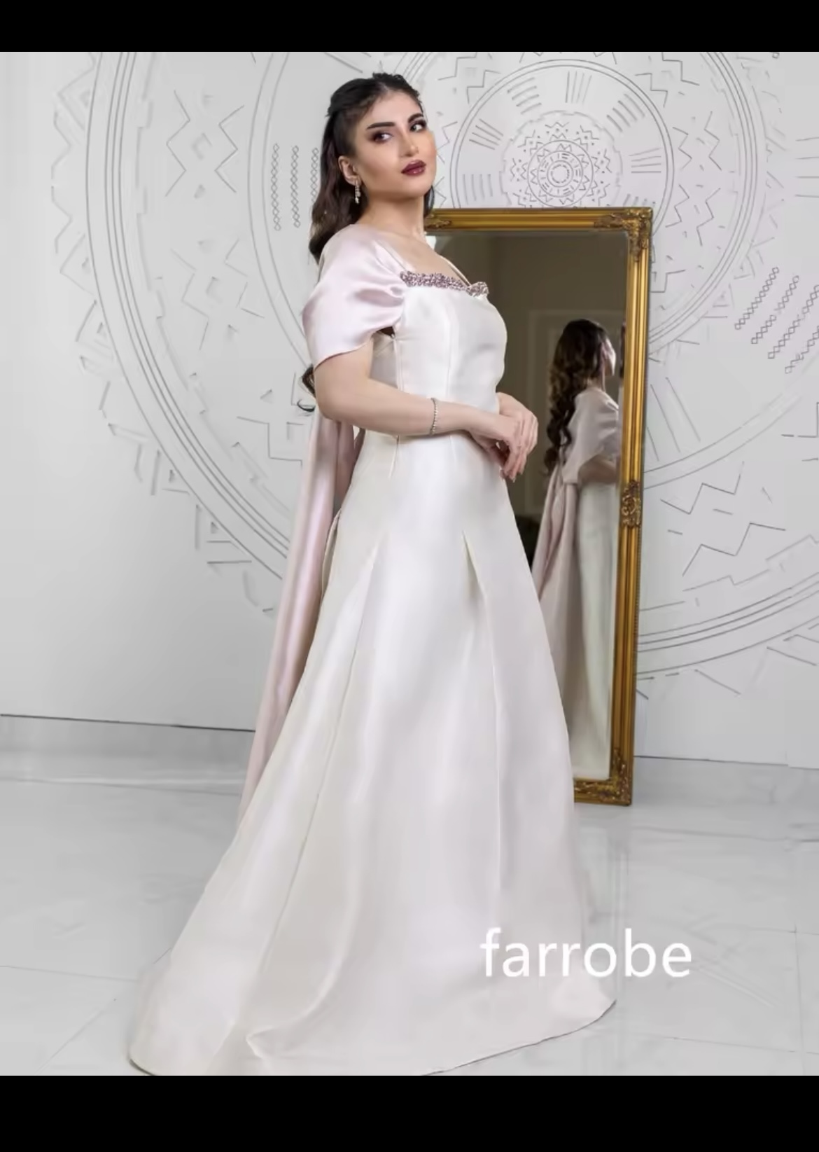 فستان نسائي أنيق 